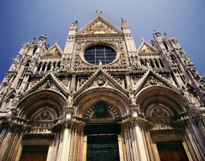 گردشگری توریست کلیسا