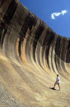 توریست گردشگری دیدنی های زمین