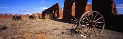 قلعه تاریخی باستانی جهانگردی چرخ 1