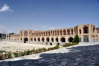 سی و سه پل اصفهان زاینده رود 1