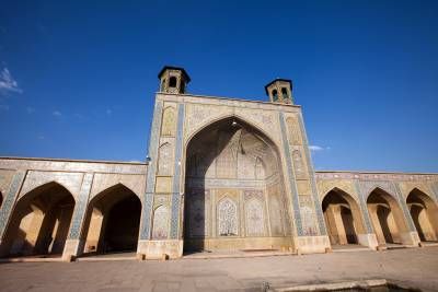 عناصر تزئینی دیوار مسجد 1