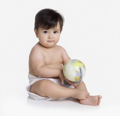 کودک نوزاد کره زمین 