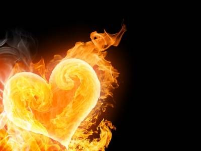 بکگراند گرافیکی قلب آتش