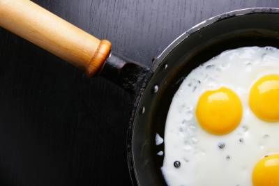 ماهیتابه تخم مرغ آشپزی