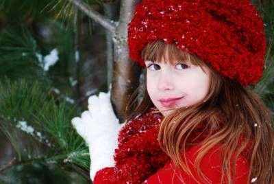 دختر بچه سرما زمستان پوشاک