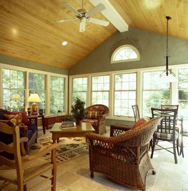 مبل صندلی میز دکوراسیون منزل