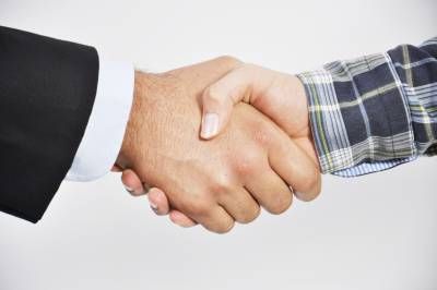 دست دادن عقد قرارداد