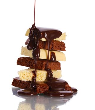 شیرینی کیک شکلاتی قنادی