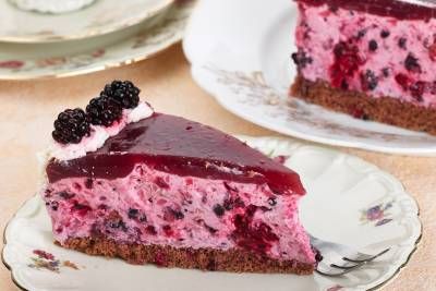 شیرینی قنادی کیک میوه ای 1