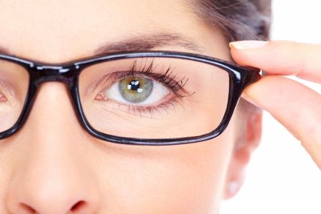 چشم پزشکی عینک