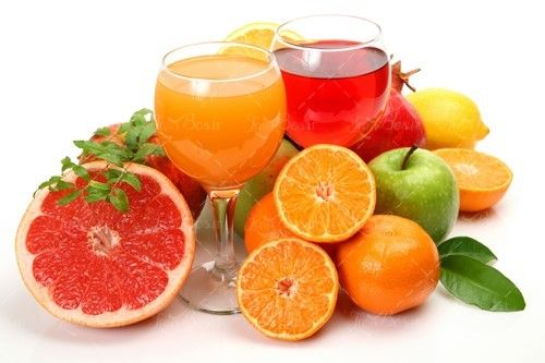 آبمیوه طبیعی پرتقال خونی سیب 