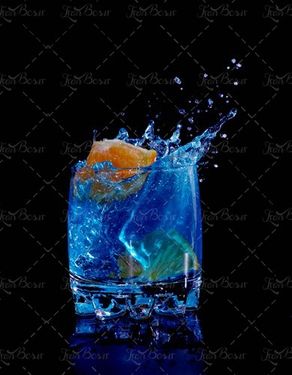 آبمیوه طبیعی آب لیوان تکه پرتقال 