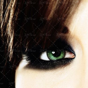 سایه چشم مشکی سبز 