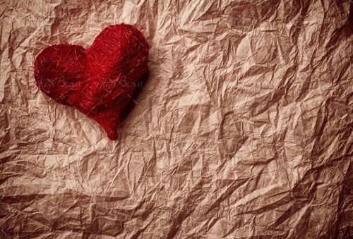 کاغذ دیواری جعبه کادو قلبی قرمز 
