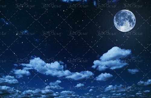 آسمان شب ماه روشن آسمان ابری