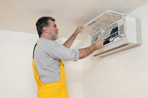 کولر گازی اسپلیت سرویس کار 
