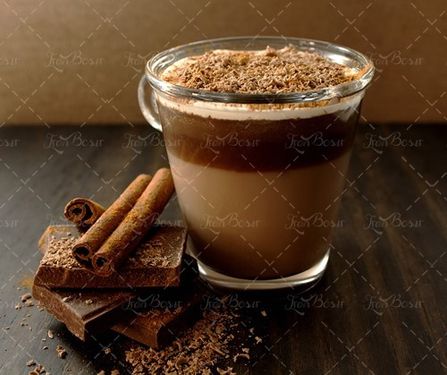 فنجان شکلات داغ چوب دارچین 