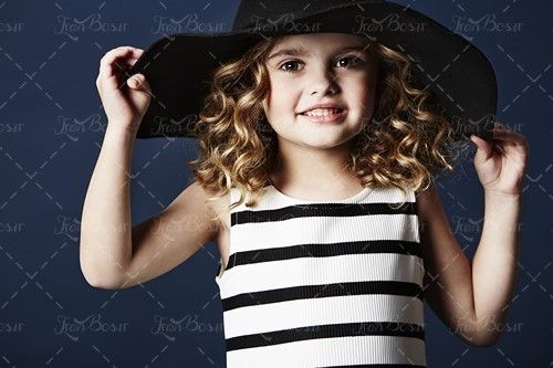 آتلیه عکس کودک دختر بچه کلاه 1