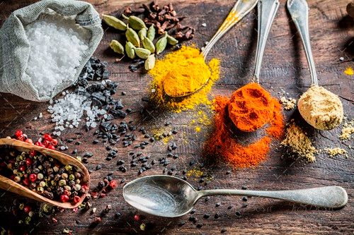 ادویه جات قاشق شیرین بیان