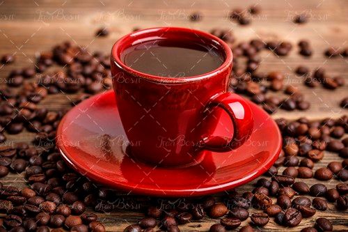 فنجان قرمز فنجان قهوه دانه قهوه 