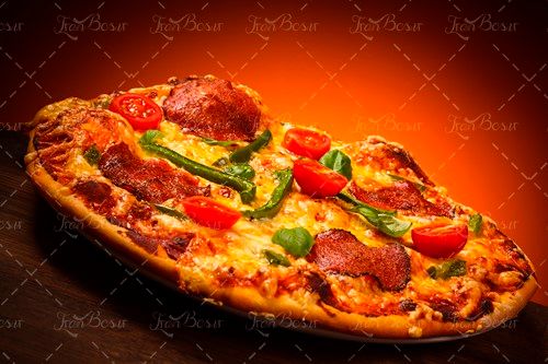 پیتزا سوسیس غذای آماده رستوران 