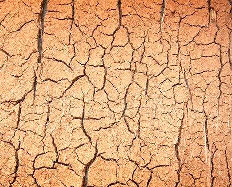 بکگراند دیوار کاه گلی ترک خرده 