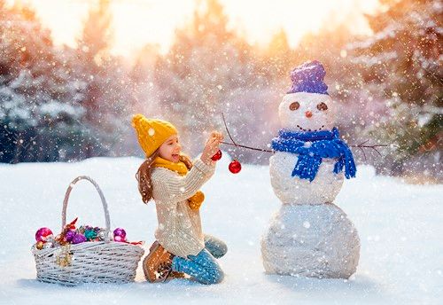  آدم برفی کلاه و شال گردن آبی 
