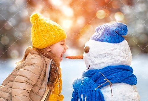 دماغ آدم برفی شال و کلاه آبی کودک 