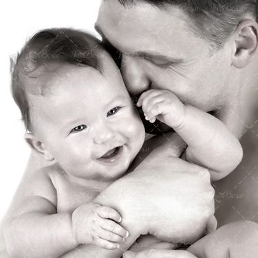 نوزاد پدر کودک آتلیه عکاسی بچه1 