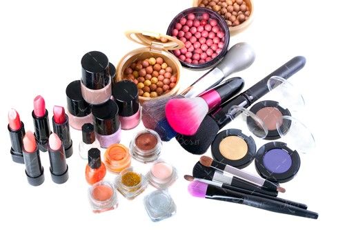 لوازم آرایشی کرم صورت رژلب سایه 