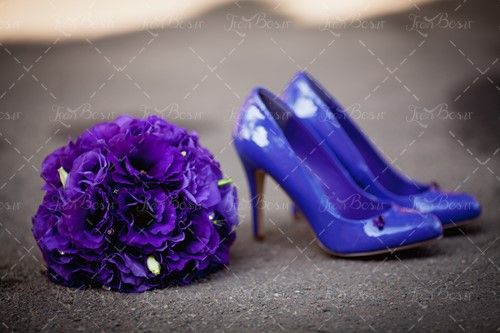 کفش آب دسته گل بنفش 