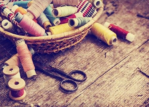 خرازی سبد قرقره و نخ رنگی قیچی 