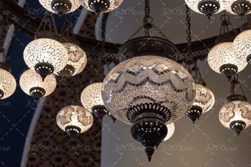 لوستر، لوستر فروشی چهل چراغ 