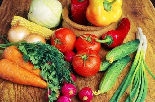 پیازچه پیاز ذرت هویج گوجه تربچه 