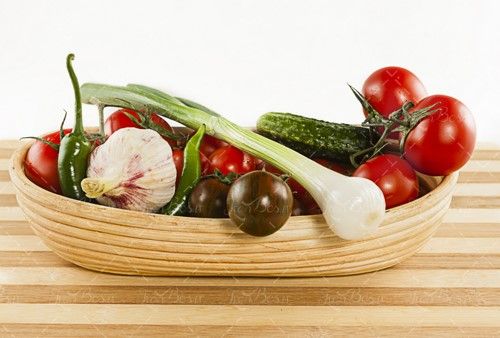 فلفل سبز گوجه پیازچه سیر سبد میوه