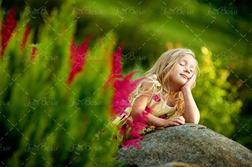 آتلیه کودک گیاه سنگ بچه خردسال 