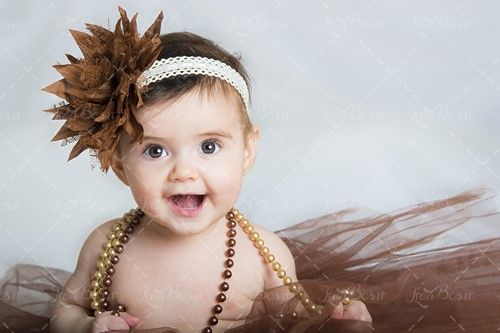 بچه نوزاد تور قهوه ای آتلیه کودک 