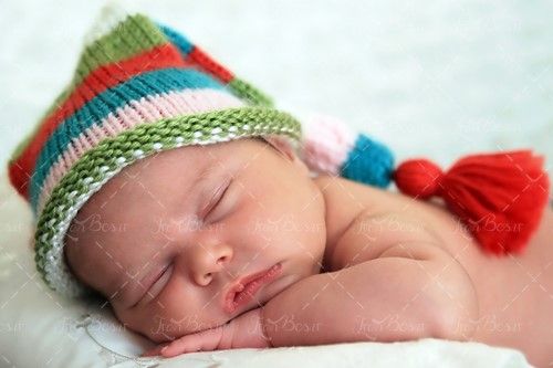 کلاه چند رنگ نوزاد خوابیده کودک بچه 