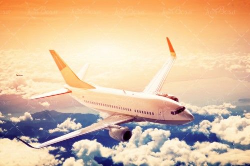 هواپیما در بالای ابرها آژانس هواپیمایی 
