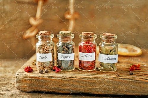 شیشه ادویه فلفل سیاه نکوبیده 