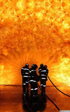 آتش نشان تجهیزات مهار آتش2