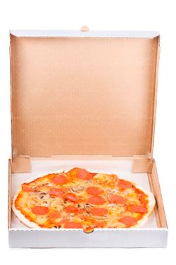 پیتزا با جعبه 