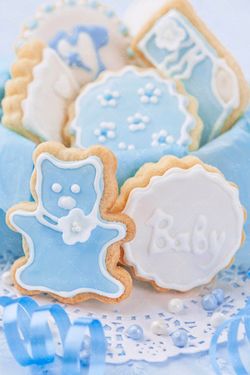 قنادی  شیرینی آبی رنگ1  