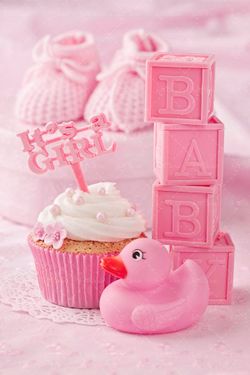 قنادی شیرینی شکلی صورتی رنگ 