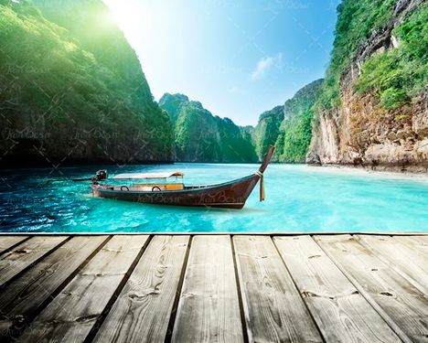 منظره تابستان قایق دریاچه 