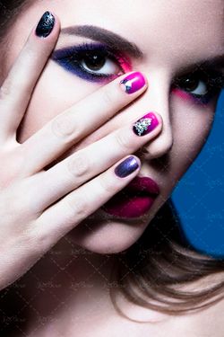 آریشگاه زنانه خط لب سایه چشم2 