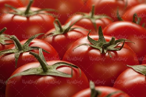 آبمیوه گوجه فرنگی آب میوه طبیعی