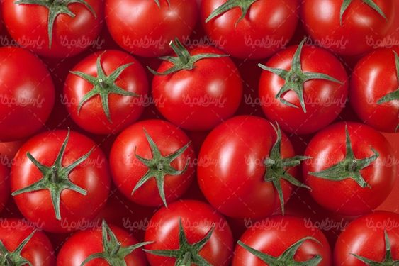 آبمیوه گوجه فرنگی آب میوه طبیعی