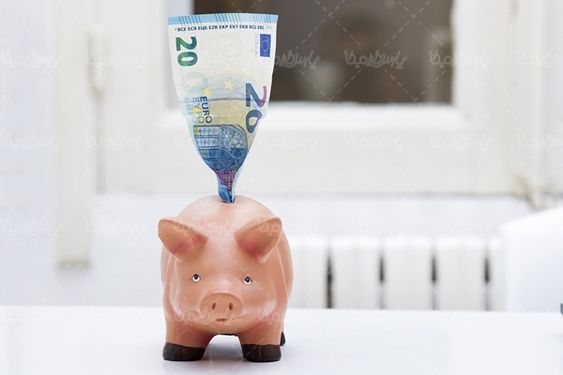 سپرده گذاری پس انداز قلک خوکی پول