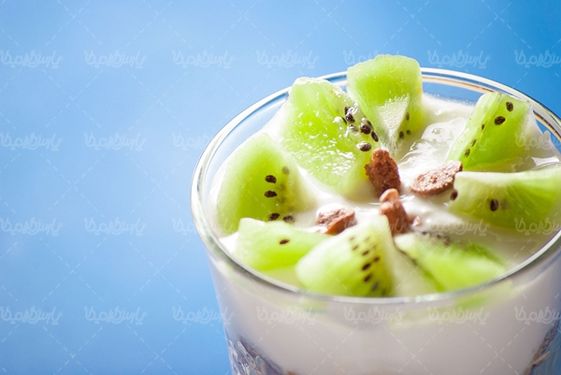کافی شاپ آبمیوه طبیعی آب میوه